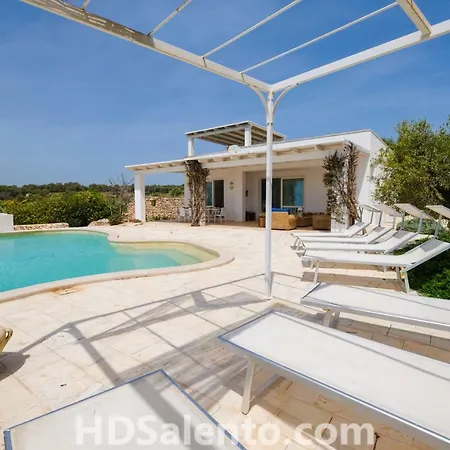 Villa Macchia Leucana
